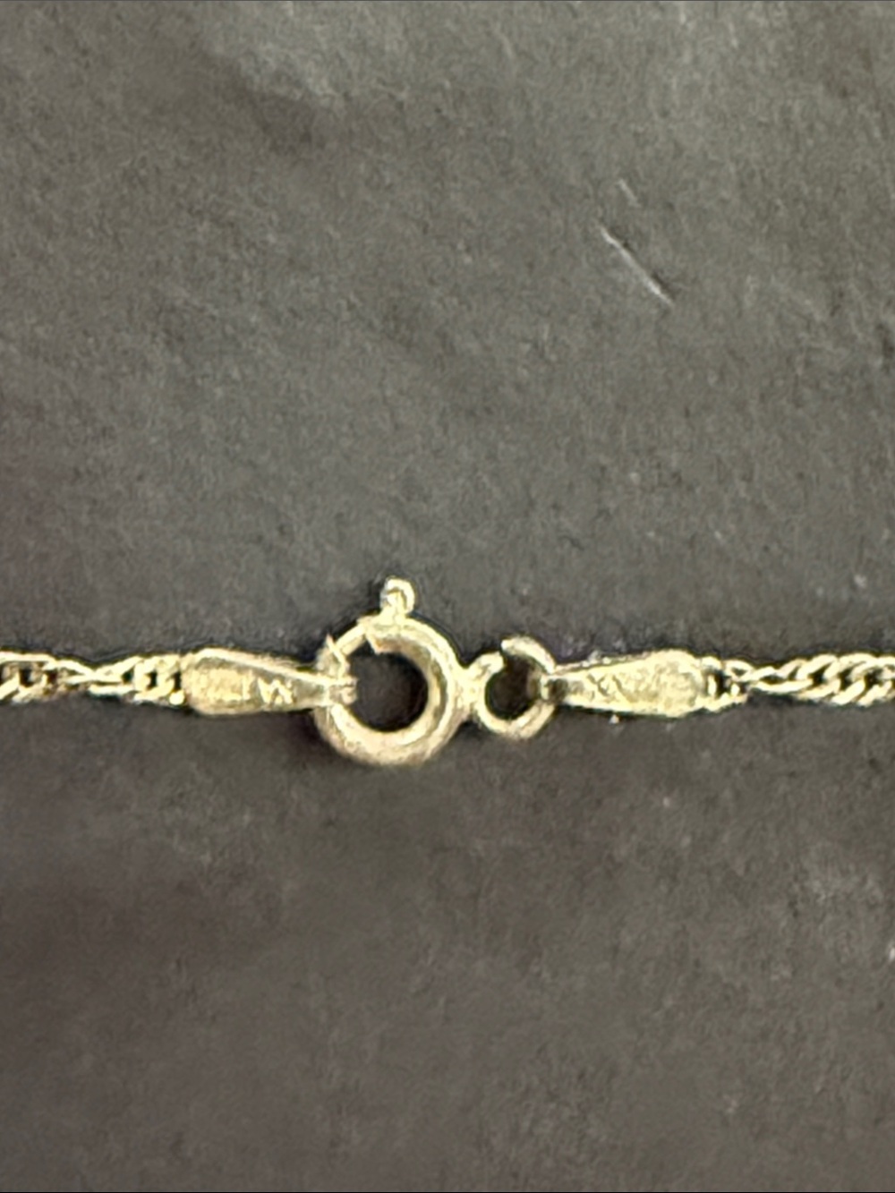 Vintage Sterling Silver floral bar pendant and chain - Picture 6 of 8